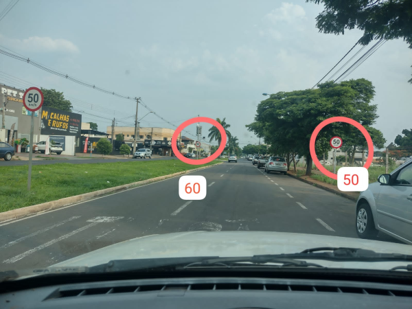 50 ou 60 km/h? Sinalização de avenida do Paraná confunde motoristas; entenda