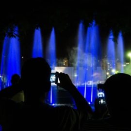 apresentação águas dançantes