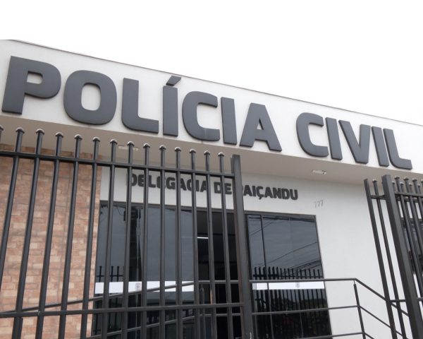 delegacia de polícia após confusão