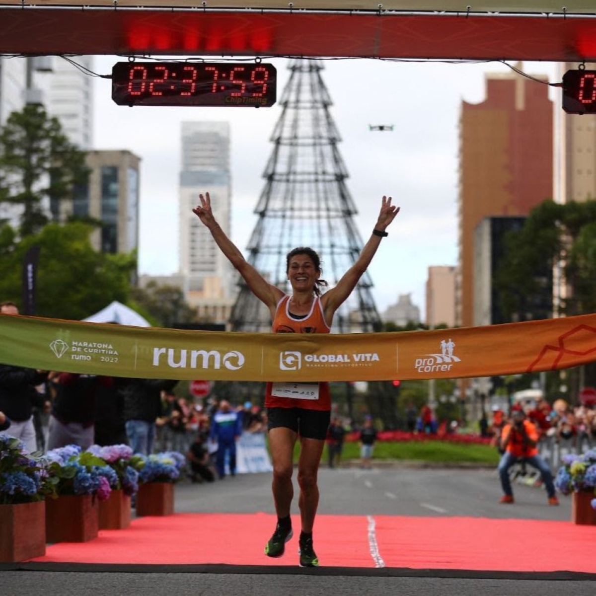 Curitiba terá duas corridas no domingo (27); veja os desvios de trânsito -  RIC Mais