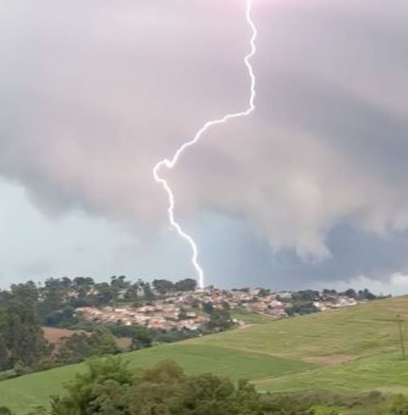 shelf cloud