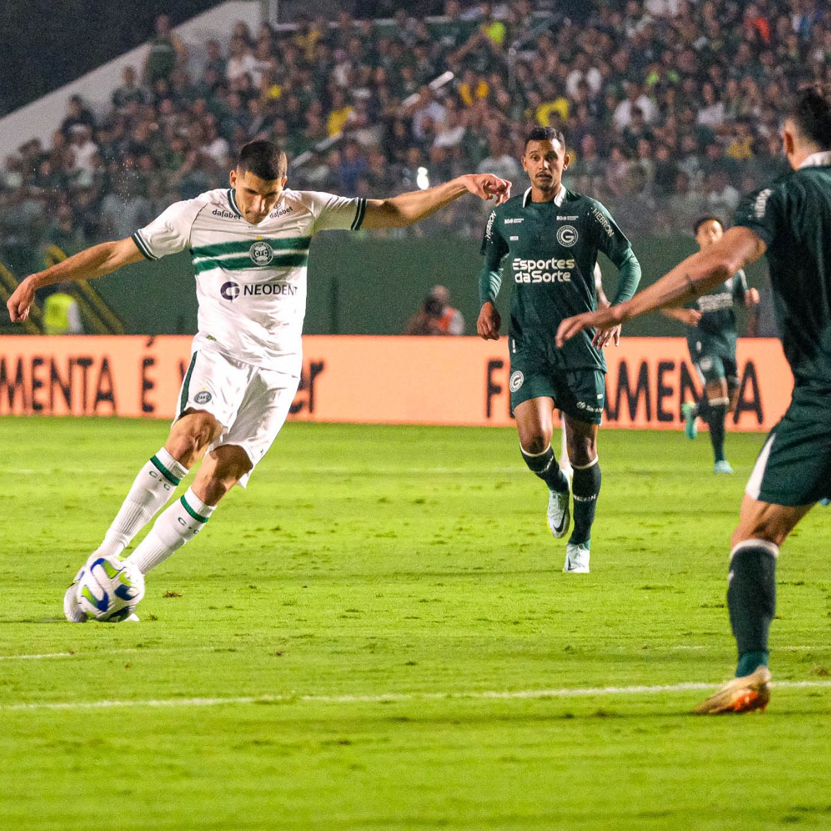 Jogos de futebol hoje (05/11/23) ao vivo: horário e onde assistir