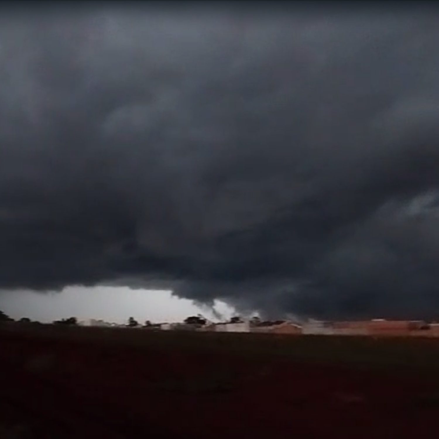  temporal com rajadas de ventos Londrina 