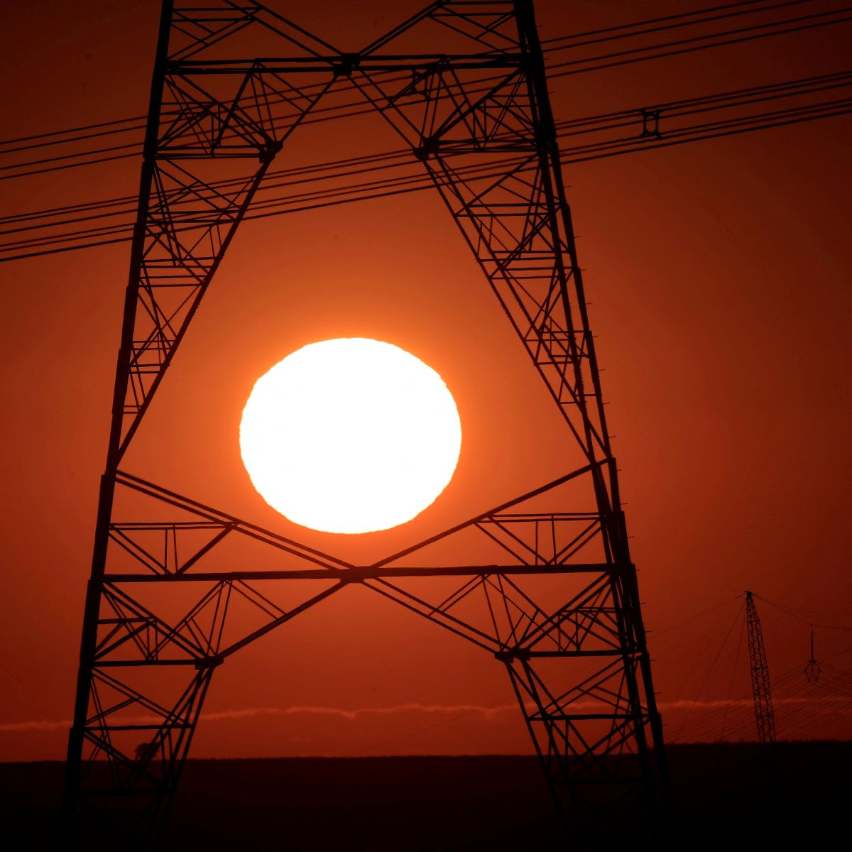  torre de transmissão de energia elétrica 