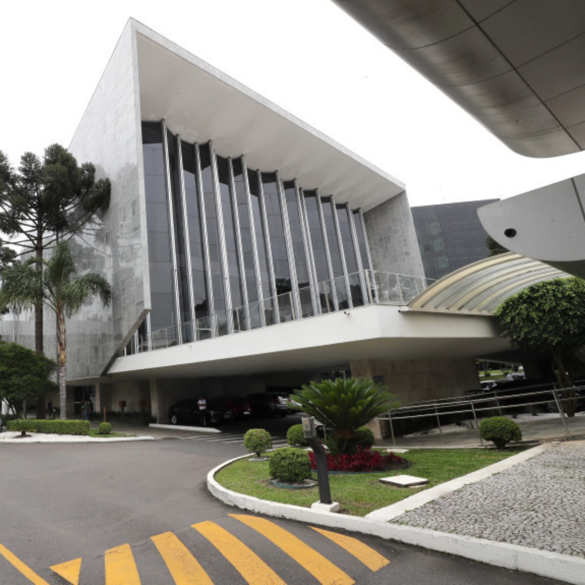  Inscrições do concurso público da Assembleia Legislativa do Paraná vão até o dia 15 