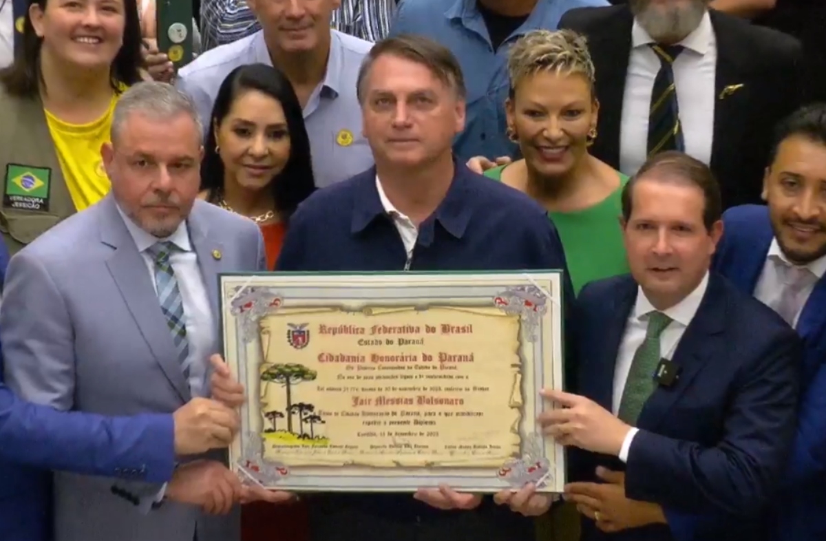 Bolsonaro recebe título de Cidadão Honorário do Paraná na Alep nesta sexta RIC com br