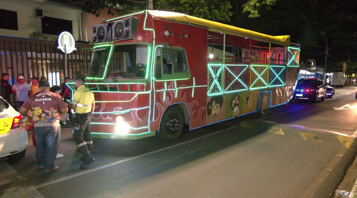 Como chegar até Av. Saul Elkind em Londrina de Ônibus?