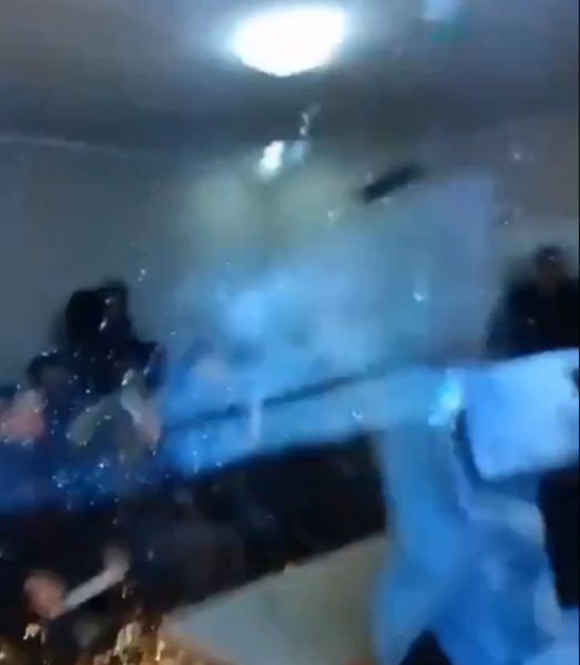 VÍDEO: Deputado explode granadas durante reunião e 26 pessoas ficam feridas