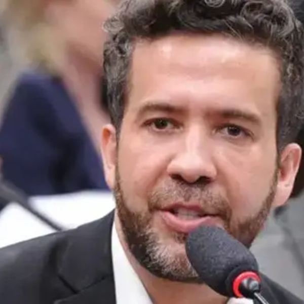 André Janones (Avante-MG) acusado de rachadinha