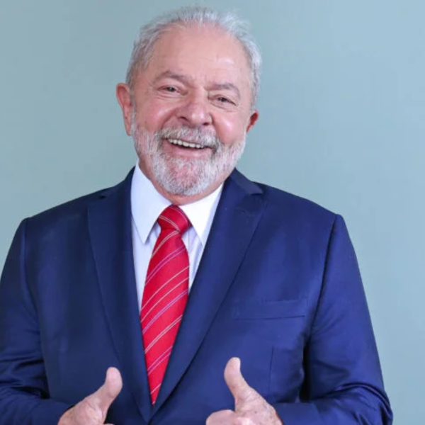Lula relata sua felicidade com a aprovação
