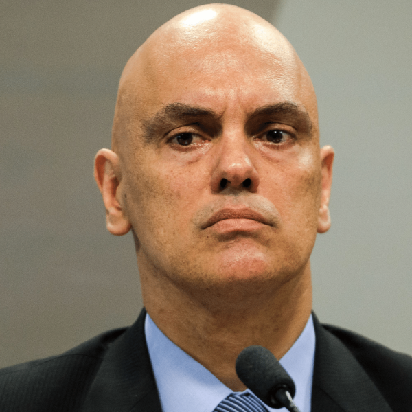  Alexadre de Moraes libera presos do 8 de janeiro 