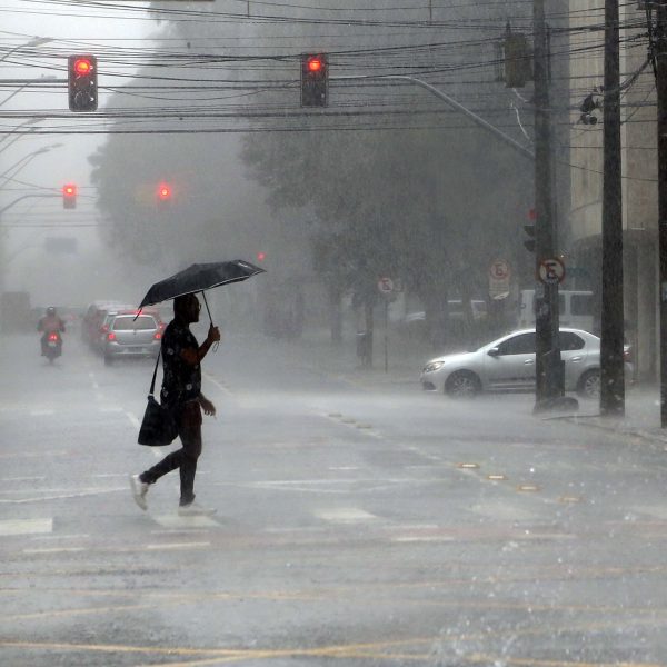 alerta amarelo tempestade noroeste do paraná