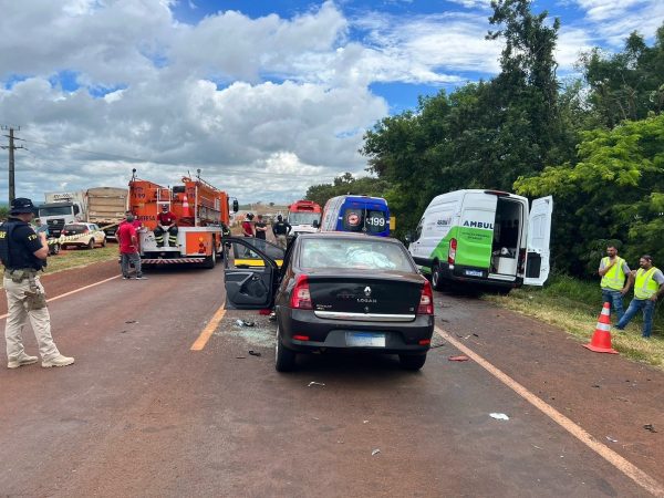 Viatura da PRF se envolve em acidente na BR-369, no Paraná