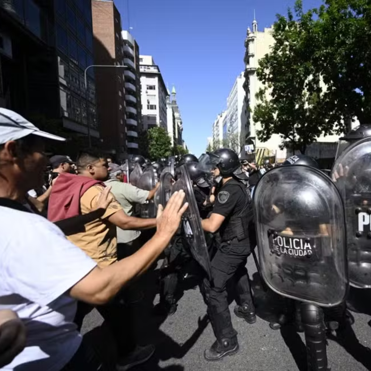  Manifestação anti-Milei em Buenos Aires 