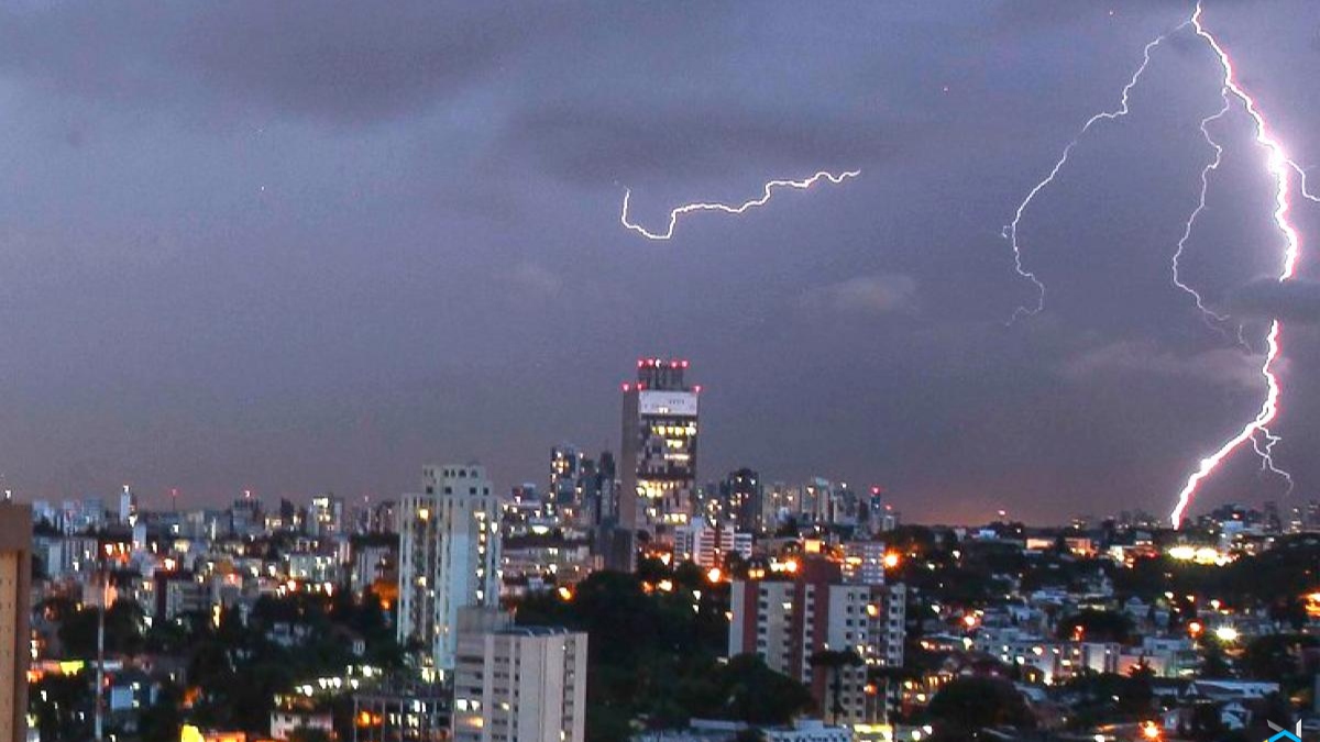  Temporal no Paraná 