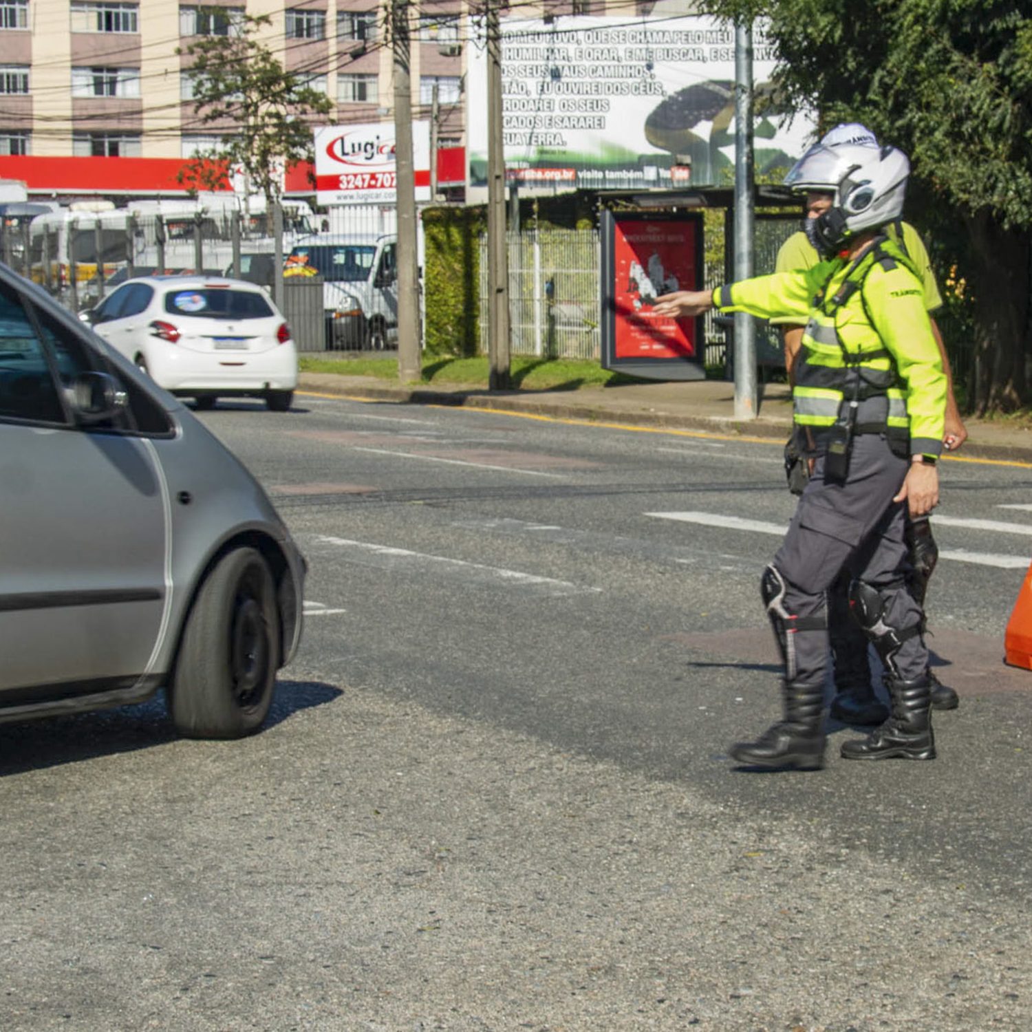  mudança de sentido em duas ruas - mão única Sótio Cercado 