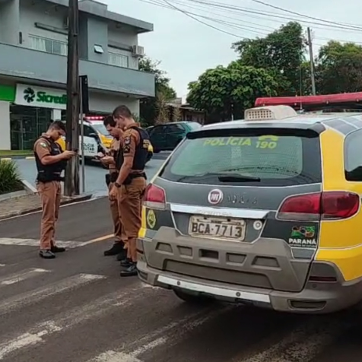  Assaltantes trocam tiros com policia 