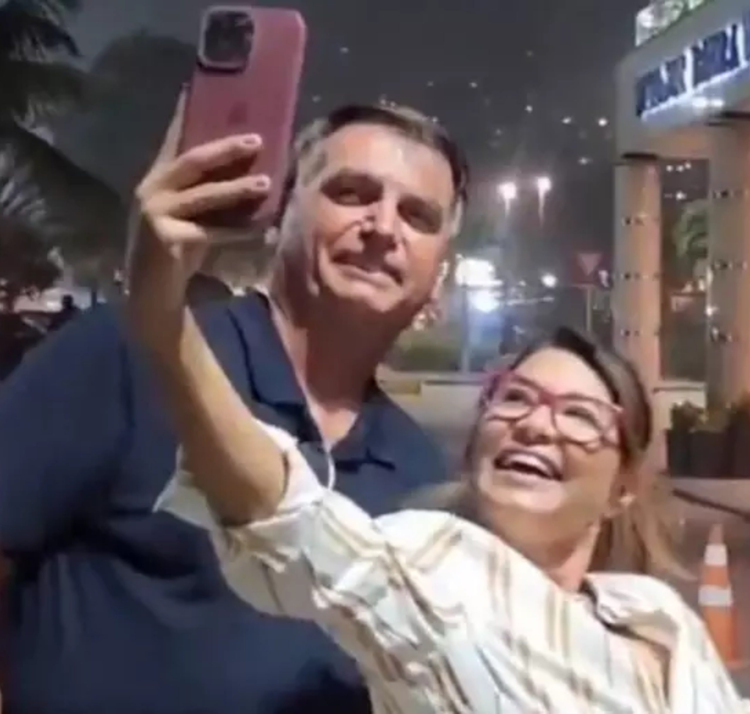  bolsonaro foto sósia janja 