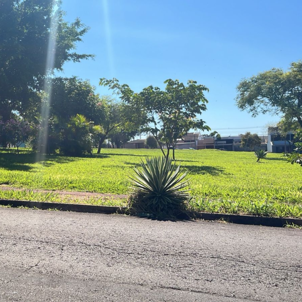 praça na zona leste de londrina onde aconteceu um suposto estupro coletivo de um homem