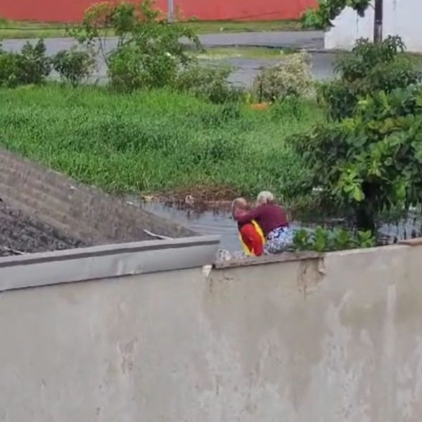 Idosa é resgatada por Agente da Defesa