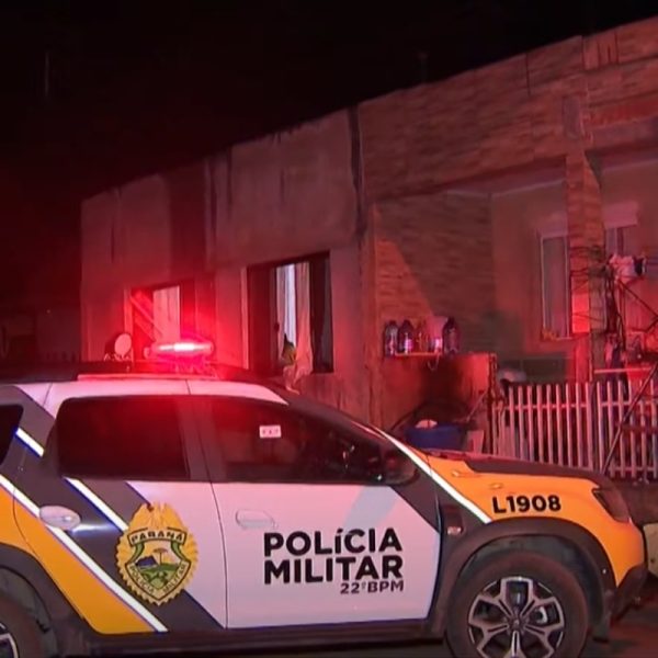 Polícia Militar isolou o local onde o crime aconteceu em Itaperuçu