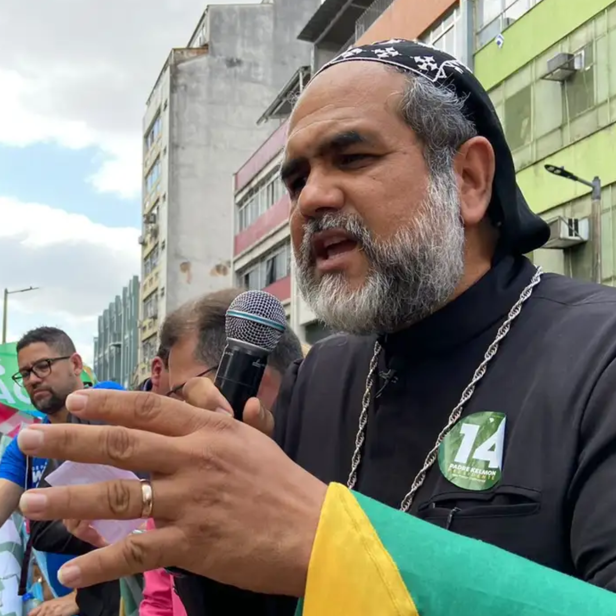  padre kelmon em campanha política 