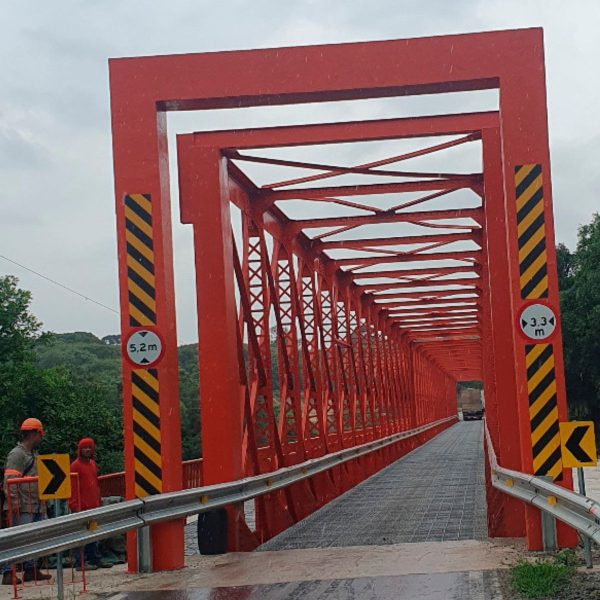 Ponte Centenária passa por vistoria