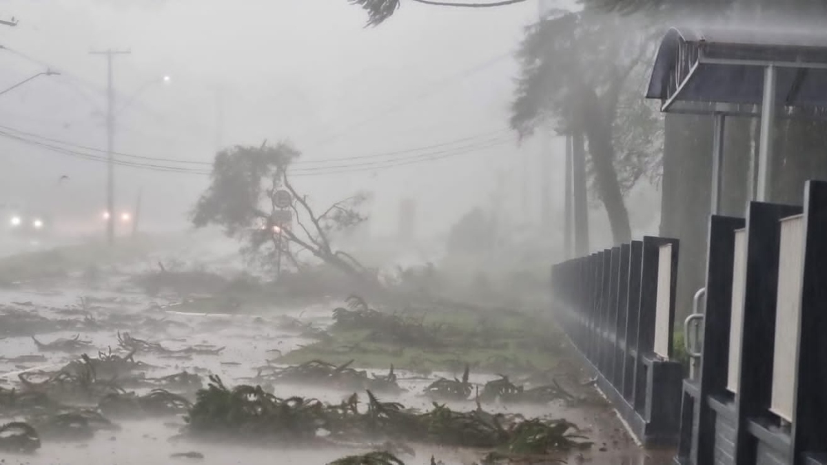  Temporais atingem o Sul e Sudeste do Brasil no fim de semana 