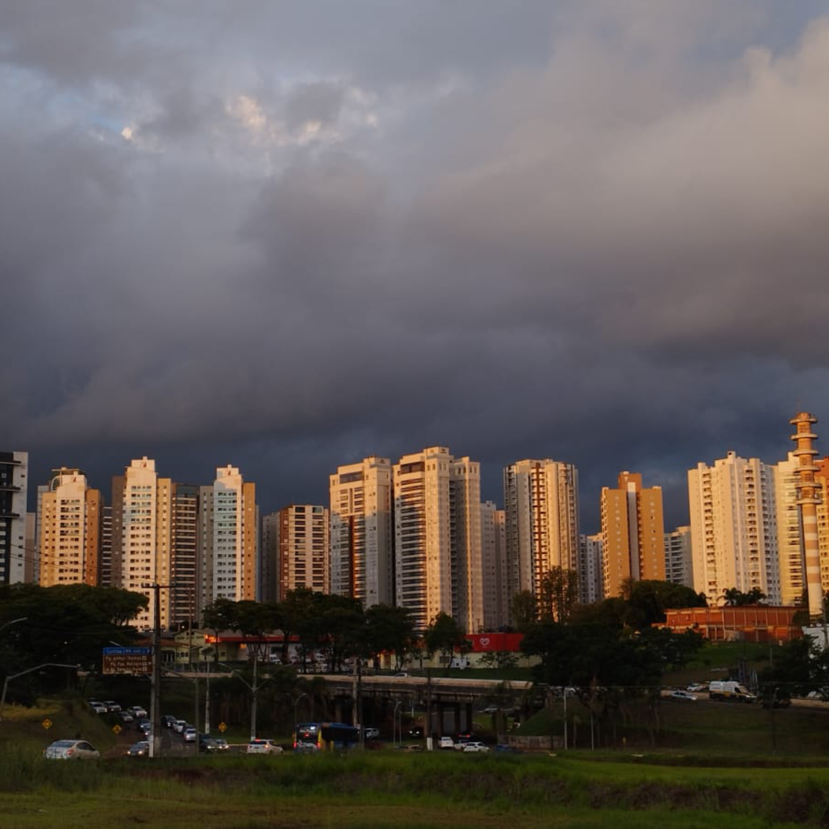  Temporal em Londrina. 