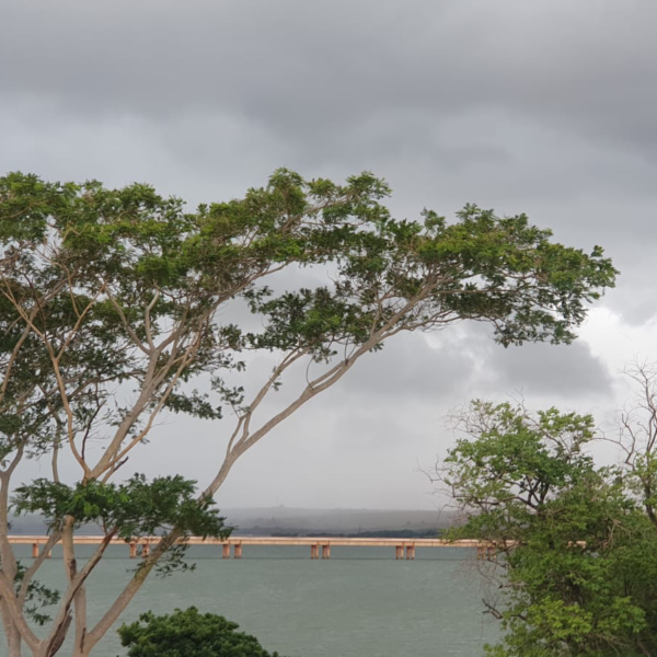 Ponte entre os estados de São Paulo e Paraná