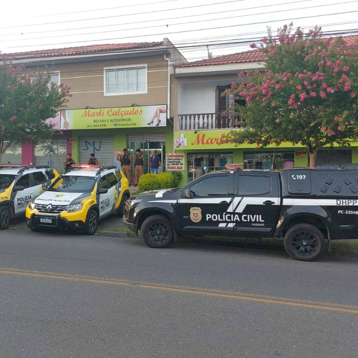  tentativa de homicídio cajuru - tiros à queima roupa loja de roupas 