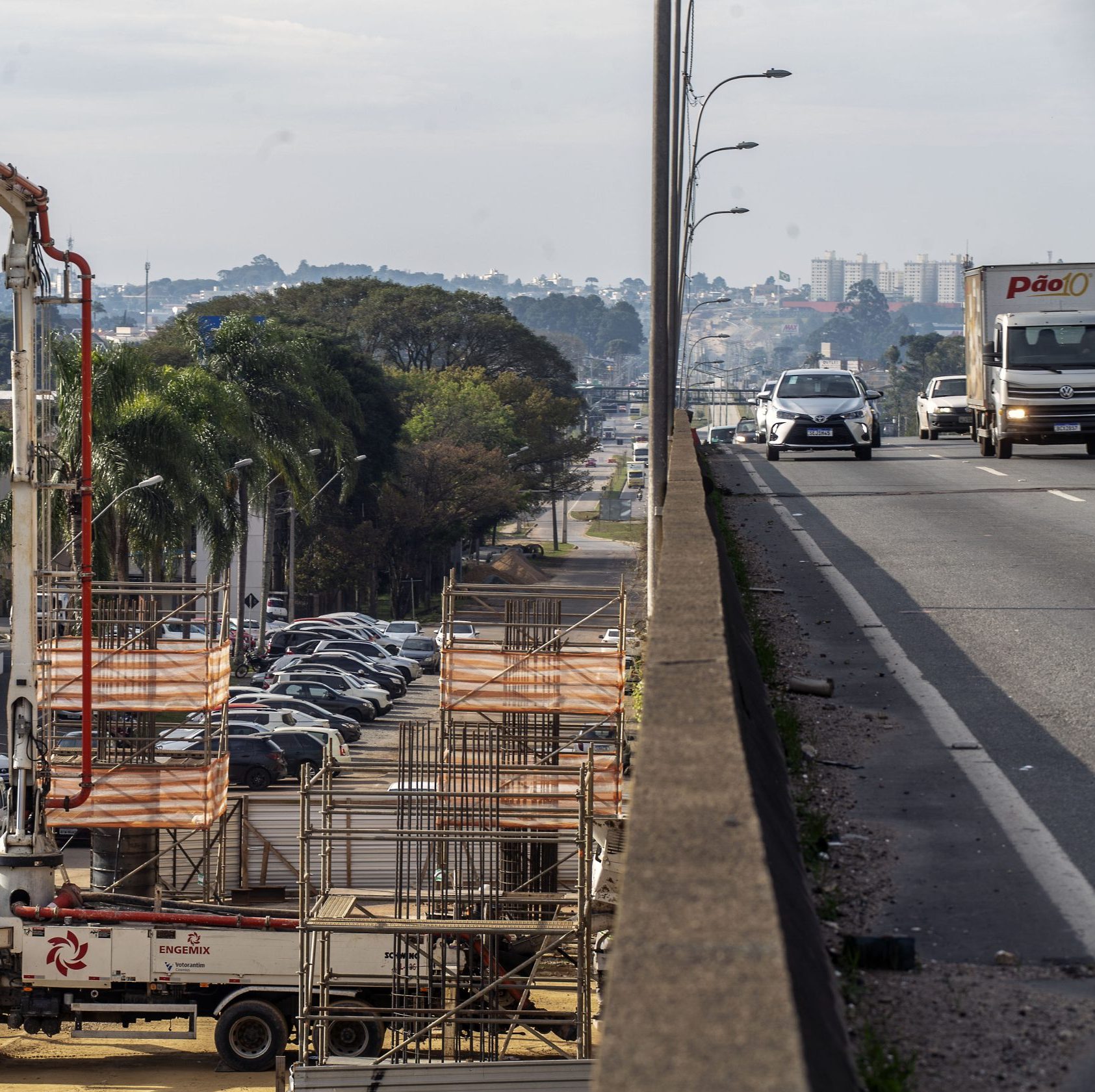 Victor Ferreira do Amaral: o Viaduto do Tarumã está sendo alargado