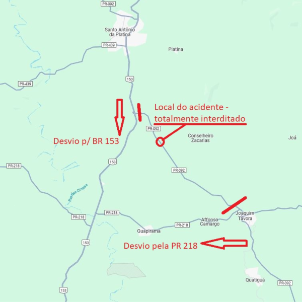 desvio após acidente com carretas na PR-092