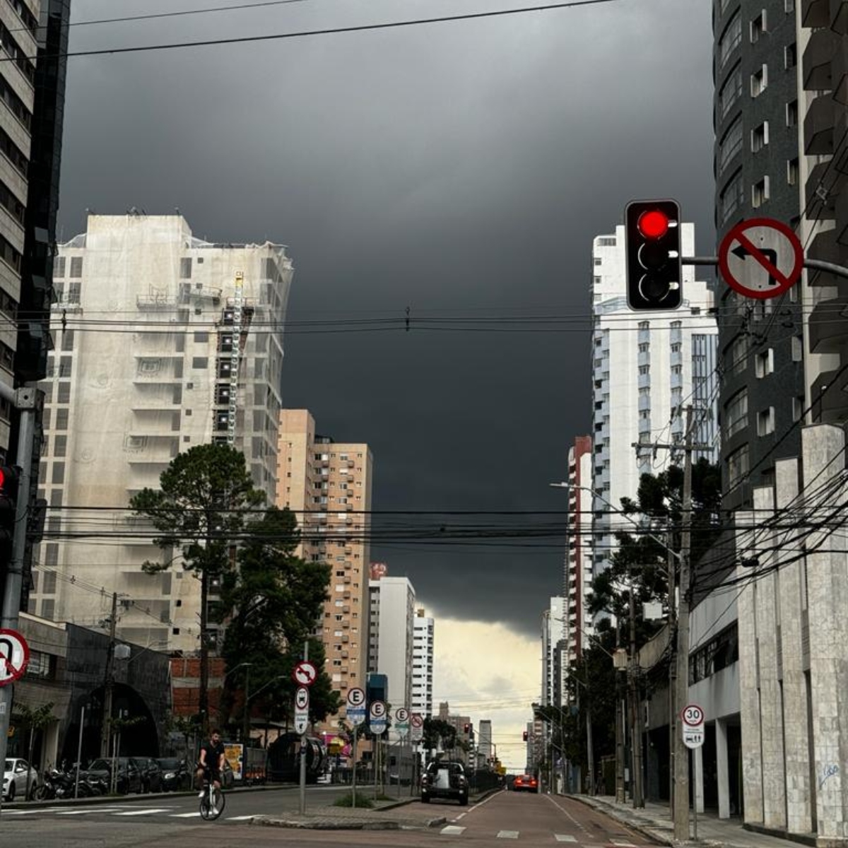  Alerta tempestades em Curitiba 