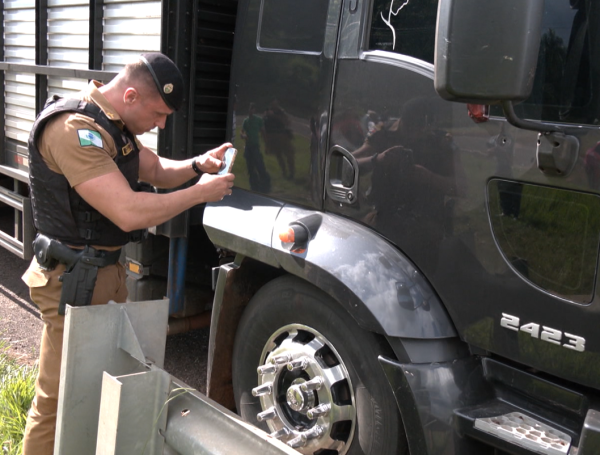 Caminhoneiro é baleado durante trajeto na BR-376, no Paraná