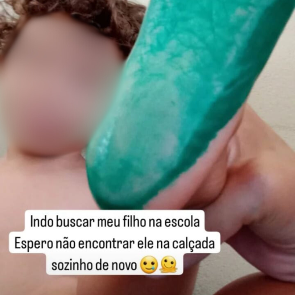 Menino de 4 anos sai sozinho de escola