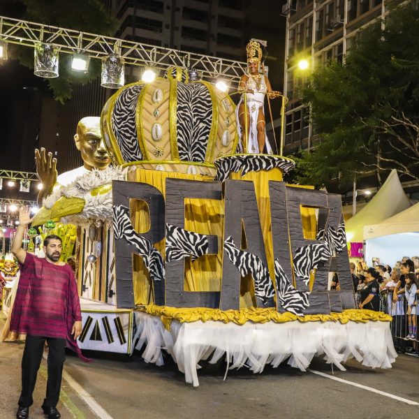 Acadêmicos da Realeza é a escola campeã do Carnaval 2024 em Curitiba.
