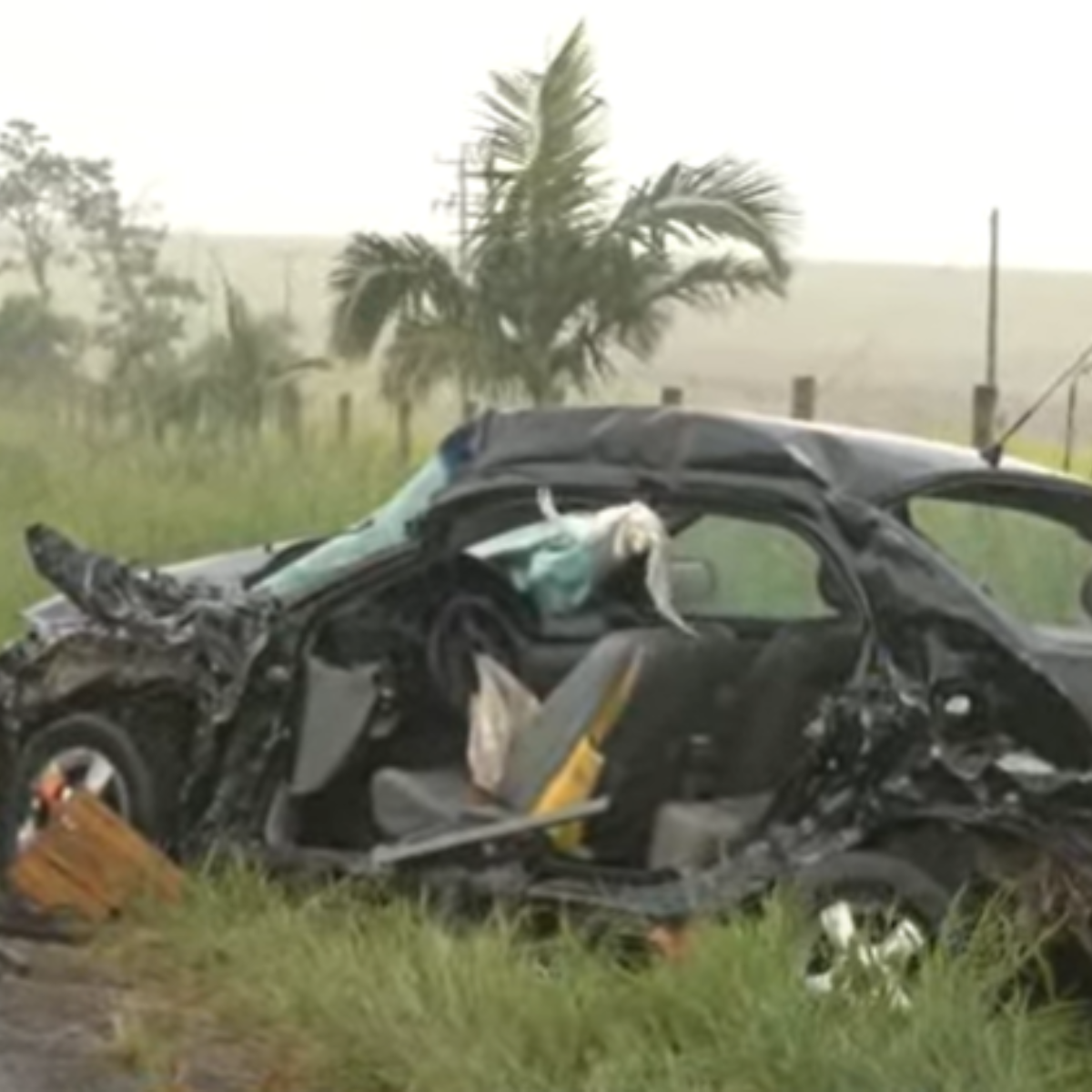  idoso de 73 anos dirigia o carro que foi atingido pelo caminhão 