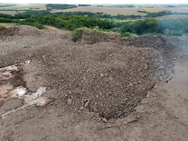 Maringá detona rochas da Pedreira Municipal para obras; VEJA O VÍDEO