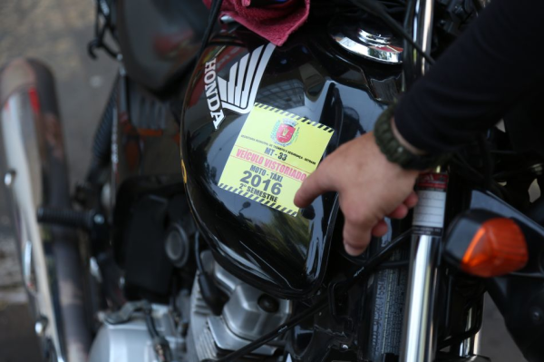 motocicleta de leilão em Maringá