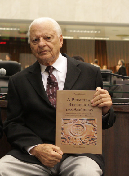  ex-senador e ex-deputado federal pelo Paraná, Nivaldo Krüger 
