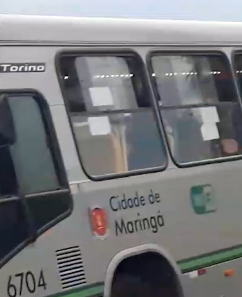 Motorista do transporte coletivo abandona ônibus após bagunça de alunos