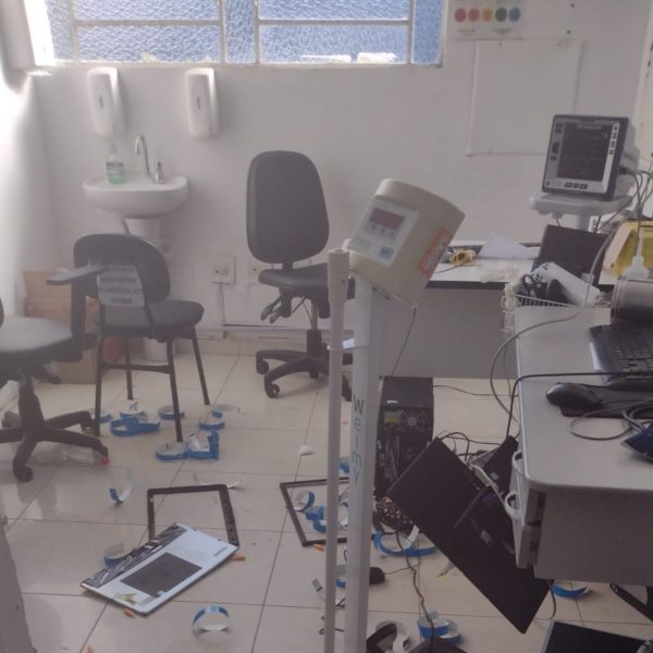  Paciente destrói UPA no Paraná 