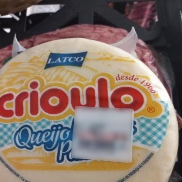 Mulher é presa após tentar furtar picanha e queijo em supermercado