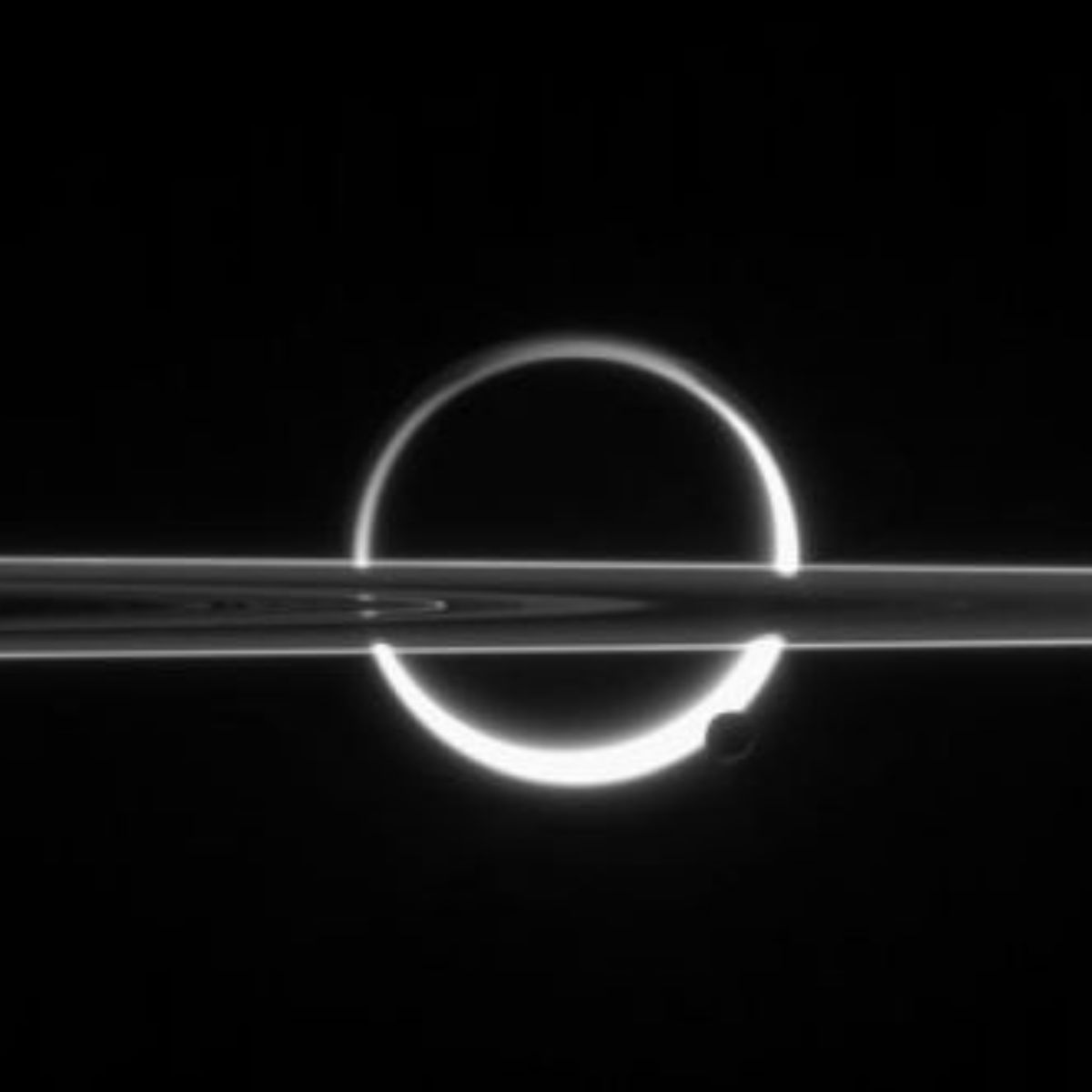  Luas de Saturno: NASA revela imagens impressionantes 