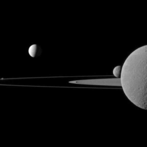 Luas de Saturno: NASA revela imagens impressionantes