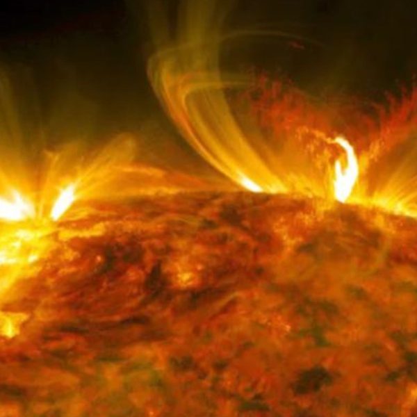 Explosão solar é captada em fotografia pela NASA