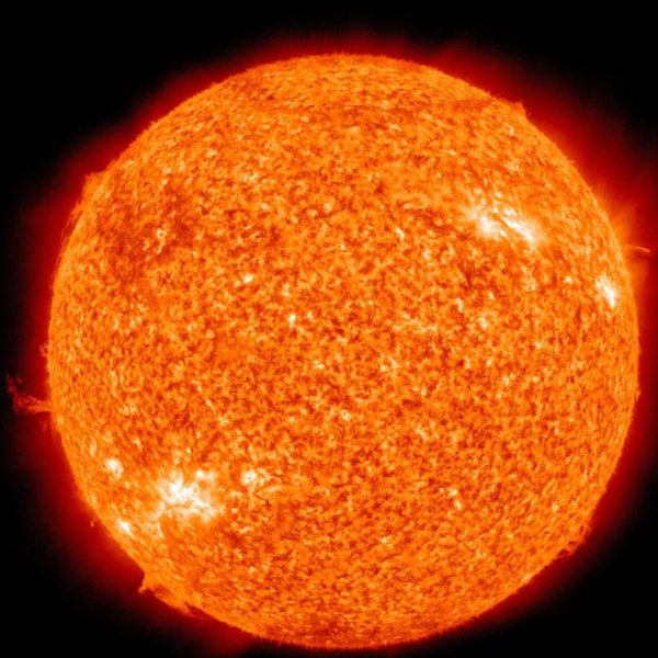 Explosão solar é captada em fotografia pela NASA