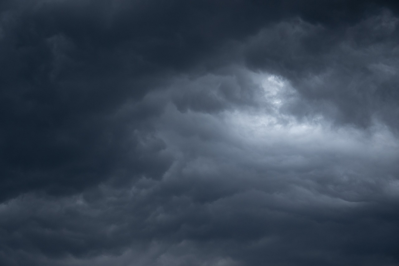  Tempo nublado e chuva veja a previsão do tempo para o fim de semana em Maringá 