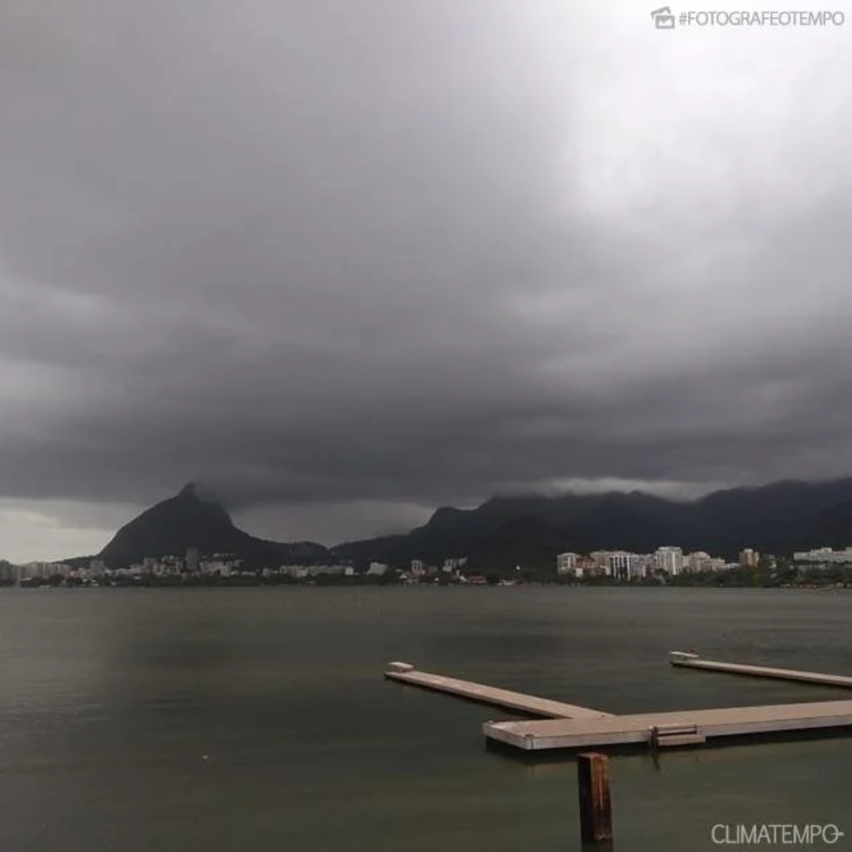  Rio de Janeiro em alerta de temporais 